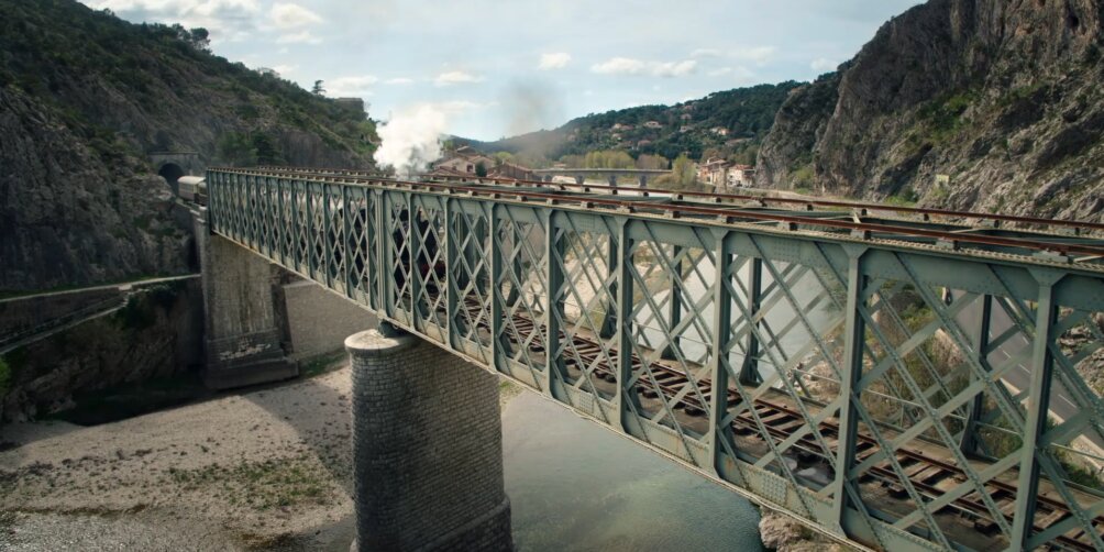 Image 8 Where it all begins - The steam train